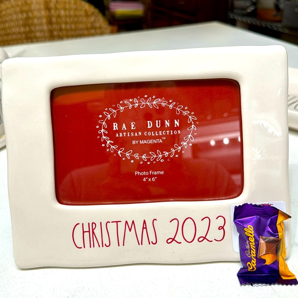 Rae Dunn Ceramic Picture Frame NWT.
